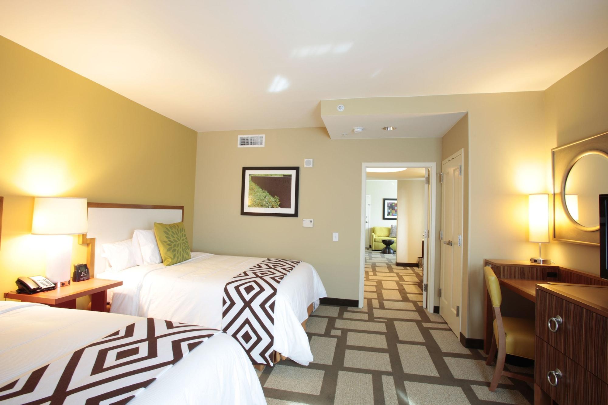 Embassy - Downtown Hotel 4*