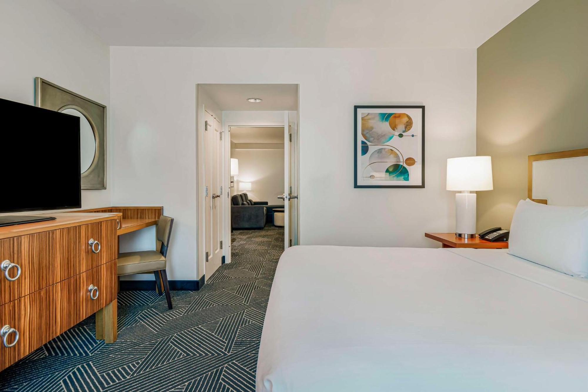 Hotel Embassy - Downtown